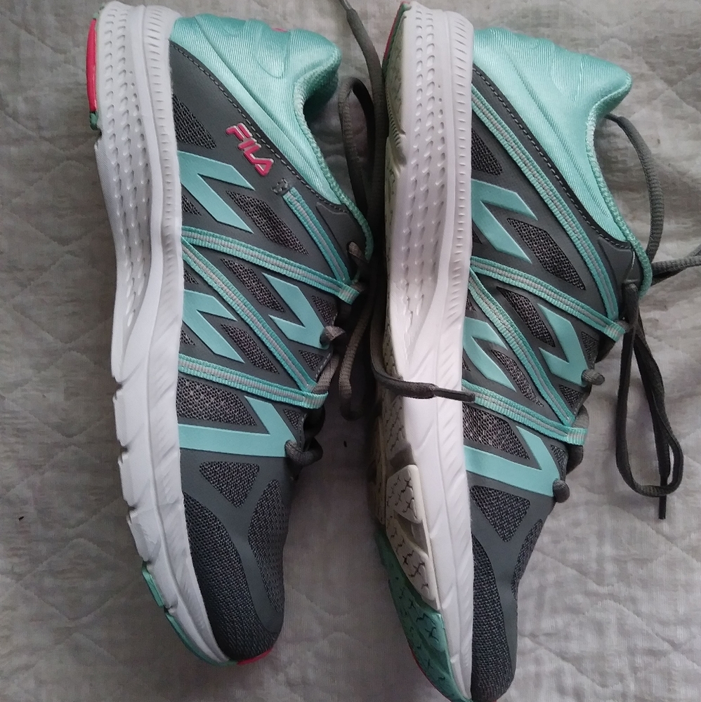 Women's Fila Cool Max Sneakers